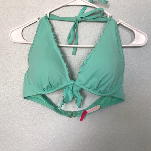 Halter bathing suit top with underwire - Picture 1 of 3